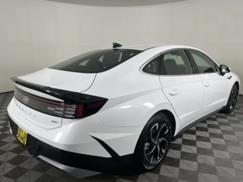 More photos of 2025 Hyundai Sonata SEL at Hyundai Longview, WA