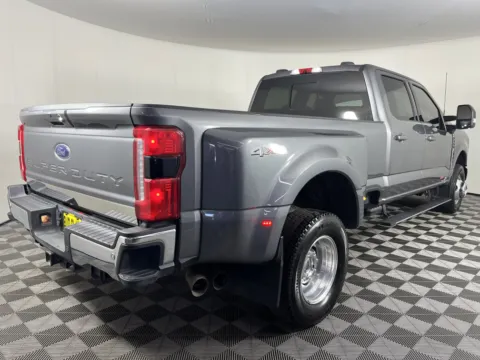 More photos of 2024 Ford Super Duty F-350 DRW LARIAT at Hyundai Longview, WA
