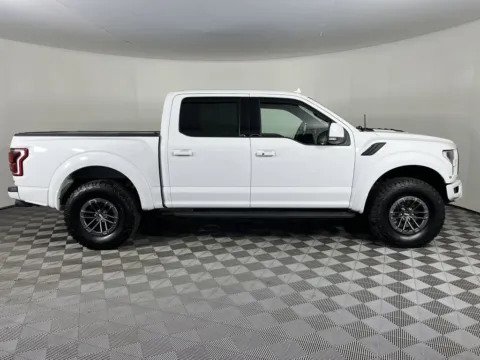More photos of 2020 Ford F-150 Raptor at Hyundai Longview, WA