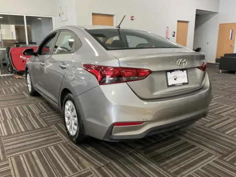 More photos of 2021 Hyundai Accent SE at Acura of Overland Park, KS