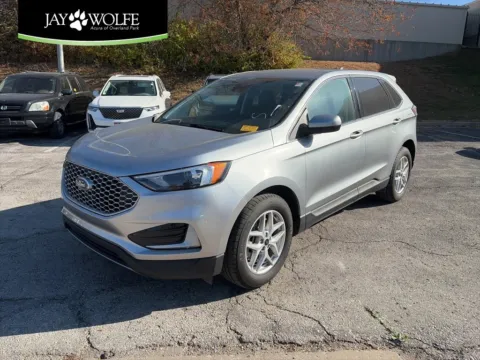 Silver 2024 Ford Edge SEL for sale in Overland Park, KS