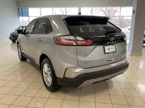 More photos of 2024 Ford Edge SEL at Acura of Overland Park, KS