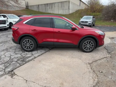 More photos of 2022 Ford Escape SEL Plug-In Hybrid at Acura of Overland Park, KS