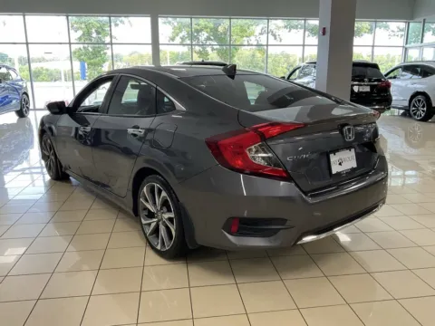 More photos of 2019 Honda Civic Sedan Touring at Acura of Overland Park, KS