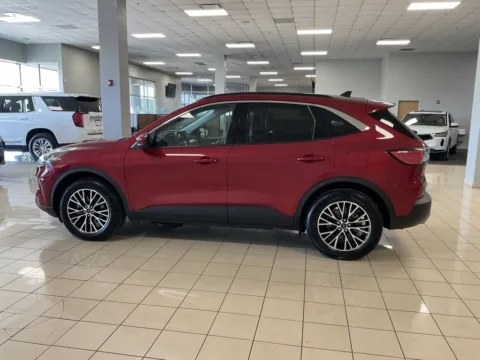 More photos of 2022 Ford Escape SEL Plug-In Hybrid at Acura of Overland Park, KS