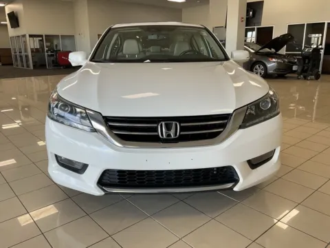 Photos of 2014 Honda Accord Sedan EX-L for sale in Overland Park, KS at Acura of Overland Park