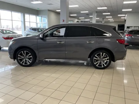 More photos of 2020 Acura MDX w/Advance Pkg at Acura of Overland Park, KS