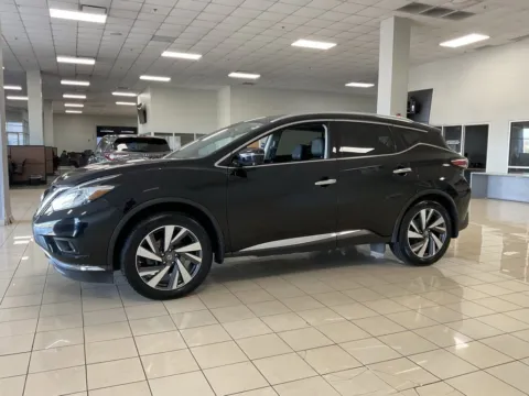 More photos of 2017 Nissan Murano Platinum at Acura of Overland Park, KS