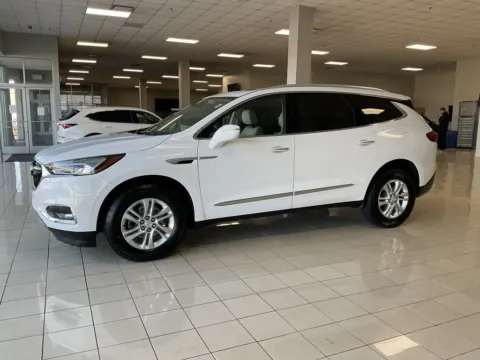 More photos of 2018 Buick Enclave Essence at Acura of Overland Park, KS
