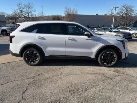 More photos of 2024 Kia Sorento S at Acura of Overland Park, KS