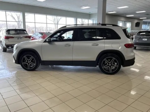 More photos of 2021 Mercedes-Benz GLB 250 at Acura of Overland Park, KS