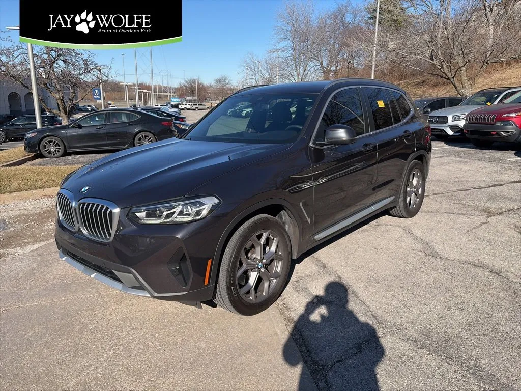 Gray 2022 BMW X3 xDrive30i for sale in Overland Park, KS