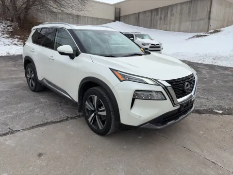Another view of 2023 Nissan Rogue SL for sale in Overland Park, KS at Acura of Overland Park
