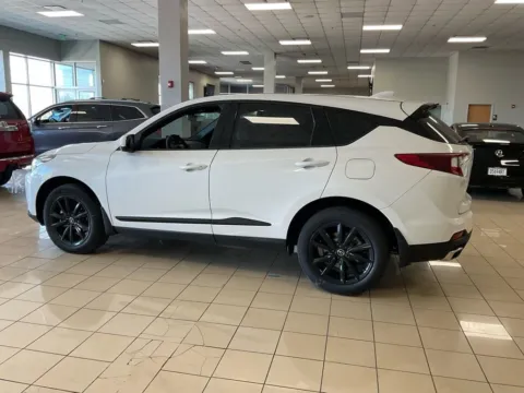 More photos of 2026 Acura RDX at Acura of Overland Park, KS