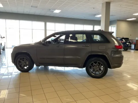 More photos of 2021 Jeep Grand Cherokee 80th Anniversary at Acura of Overland Park, KS
