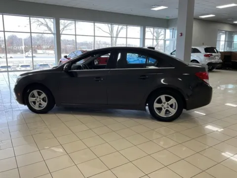 More photos of 2016 Chevrolet Cruze Limited LT at Acura of Overland Park, KS