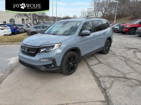 Blue 2022 Honda Pilot Special Edition for sale in Overland Park, KS