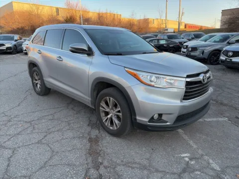 Another view of 2015 Toyota Highlander XLE for sale in Overland Park, KS at Acura of Overland Park