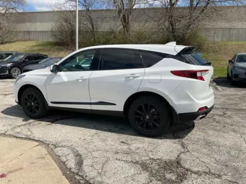 More photos of 2026 Acura RDX at Acura of Overland Park, KS