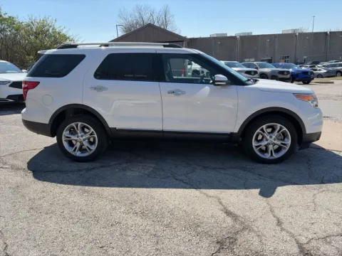 More photos of 2015 Ford Explorer Limited at Acura of Overland Park, KS