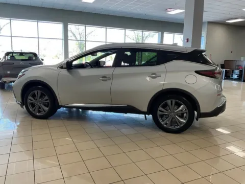 More photos of 2019 Nissan Murano Platinum at Acura of Overland Park, KS