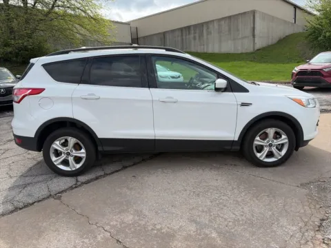 More photos of 2013 Ford Escape SE at Acura of Overland Park, KS