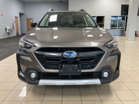 Photos of 2023 Subaru Outback Limited XT for sale in Overland Park, KS at Acura of Overland Park