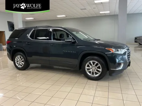 Gray 2021 Chevrolet Traverse LT Cloth for sale in Overland Park, KS