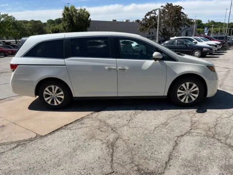 More photos of 2016 Honda Odyssey EX-L at Acura of Overland Park, KS