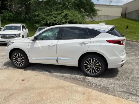 More photos of 2026 Acura RDX w/Advance Package at Acura of Overland Park, KS