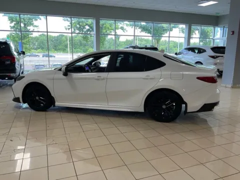 More photos of 2025 Toyota Camry SE at Acura of Overland Park, KS