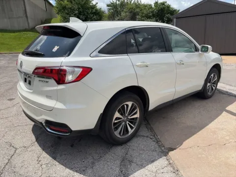 More photos of 2017 Acura RDX w/Advance Pkg at Acura of Overland Park, KS