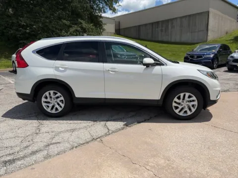 More photos of 2016 Honda CR-V EX-L at Acura of Overland Park, KS