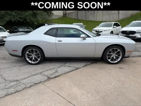 More photos of 2020 Dodge Challenger SXT at Acura of Overland Park, KS