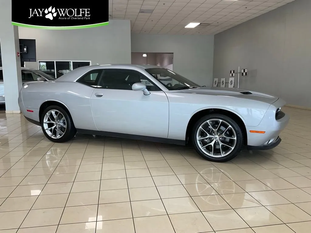 Used 2020 Dodge Challenger SXT with VIN 2C3CDZAG3LH191371 for sale in Kansas City