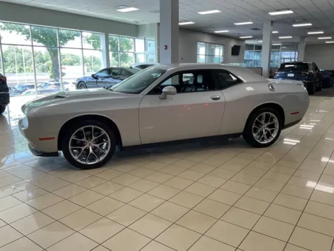 More photos of 2020 Dodge Challenger SXT at Acura of Overland Park, KS