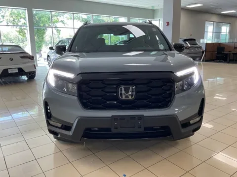 Photos of 2023 Honda Passport Elite for sale in Overland Park, KS at Acura of Overland Park