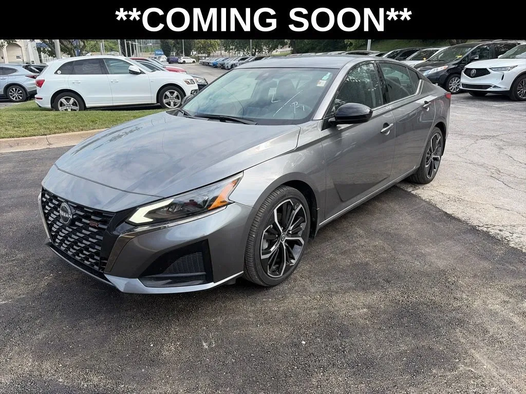 Gray 2024 Nissan Altima 2.5 SR for sale in Overland Park, KS