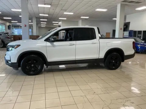 More photos of 2022 Honda Ridgeline Black Edition at Acura of Overland Park, KS