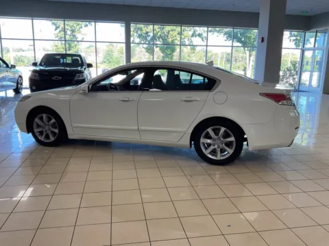 More photos of 2013 Acura TL Tech at Acura of Overland Park, KS