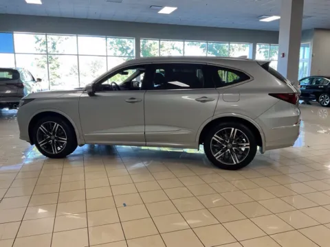More photos of 2026 Acura MDX w/Advance Package at Acura of Overland Park, KS