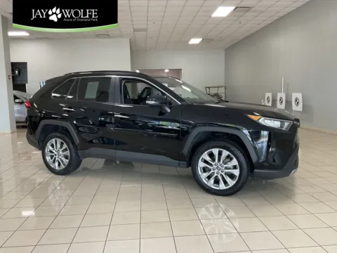 Black 2019 Toyota RAV4 Limited for sale in Overland Park, KS