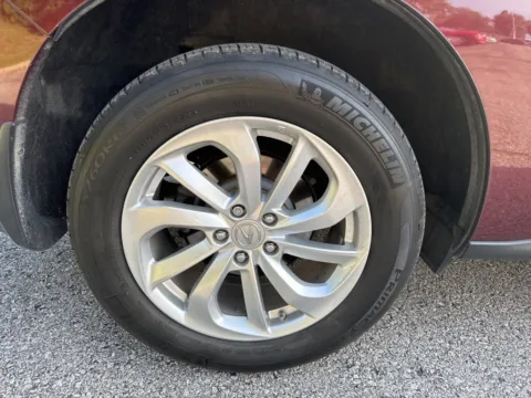 More photos of 2016 Acura RDX at Acura of Overland Park, KS