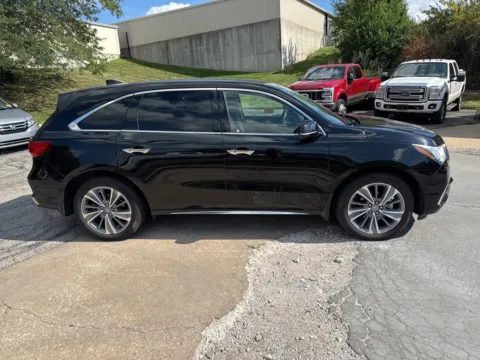 More photos of 2018 Acura MDX w/Technology Pkg at Acura of Overland Park, KS