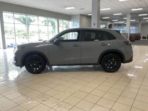 More photos of 2025 Honda HR-V Sport at Acura of Overland Park, KS