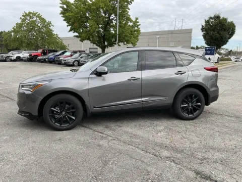 More photos of 2025 Acura RDX at Acura of Overland Park, KS