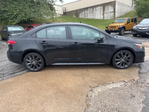 More photos of 2024 Toyota Corolla SE at Acura of Overland Park, KS