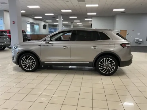 More photos of 2020 Lincoln Nautilus Reserve at Acura of Overland Park, KS