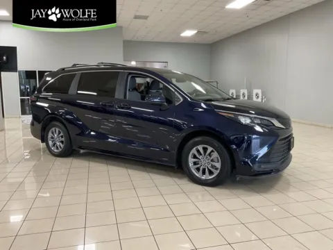 Blue 2024 Toyota Sienna LE for sale in Overland Park, KS