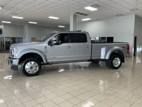 Another view of 2021 Ford Super Duty F-450 DRW Platinum for sale in Overland Park, KS at Acura of Overland Park